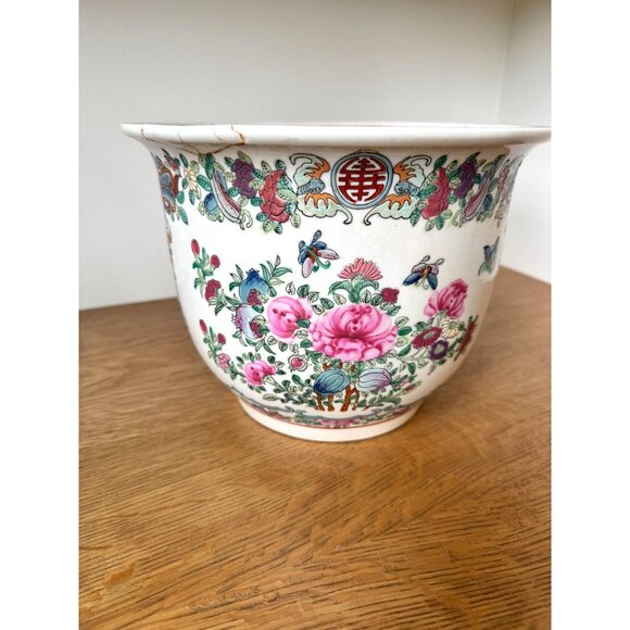 Vintage Hand-Painted Hong Kong Famille Rose Planter 10.75" D x 8" H - Picture 1 of 16